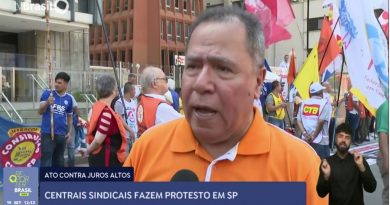 Centrais sindicais protestam em São Paulo contra os juros altos